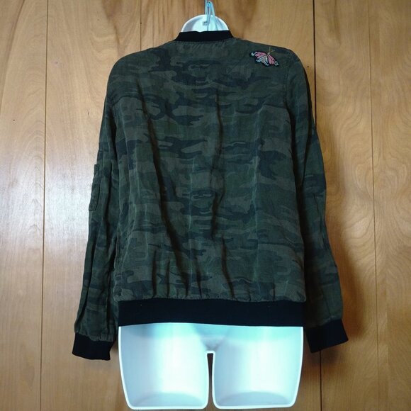 Sanctuary Women's XS Camo Bomber Jacket With Bird & Butterfly Embroidery Zip Up - Picture 5 of 5